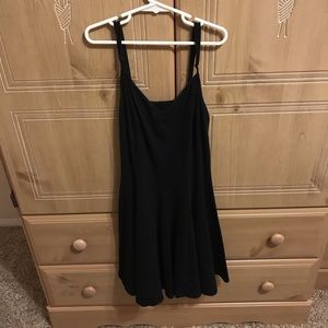 v cut black strappy t shirt dress